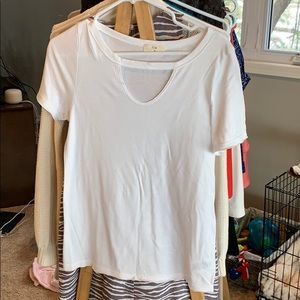 Never worn basic white tee